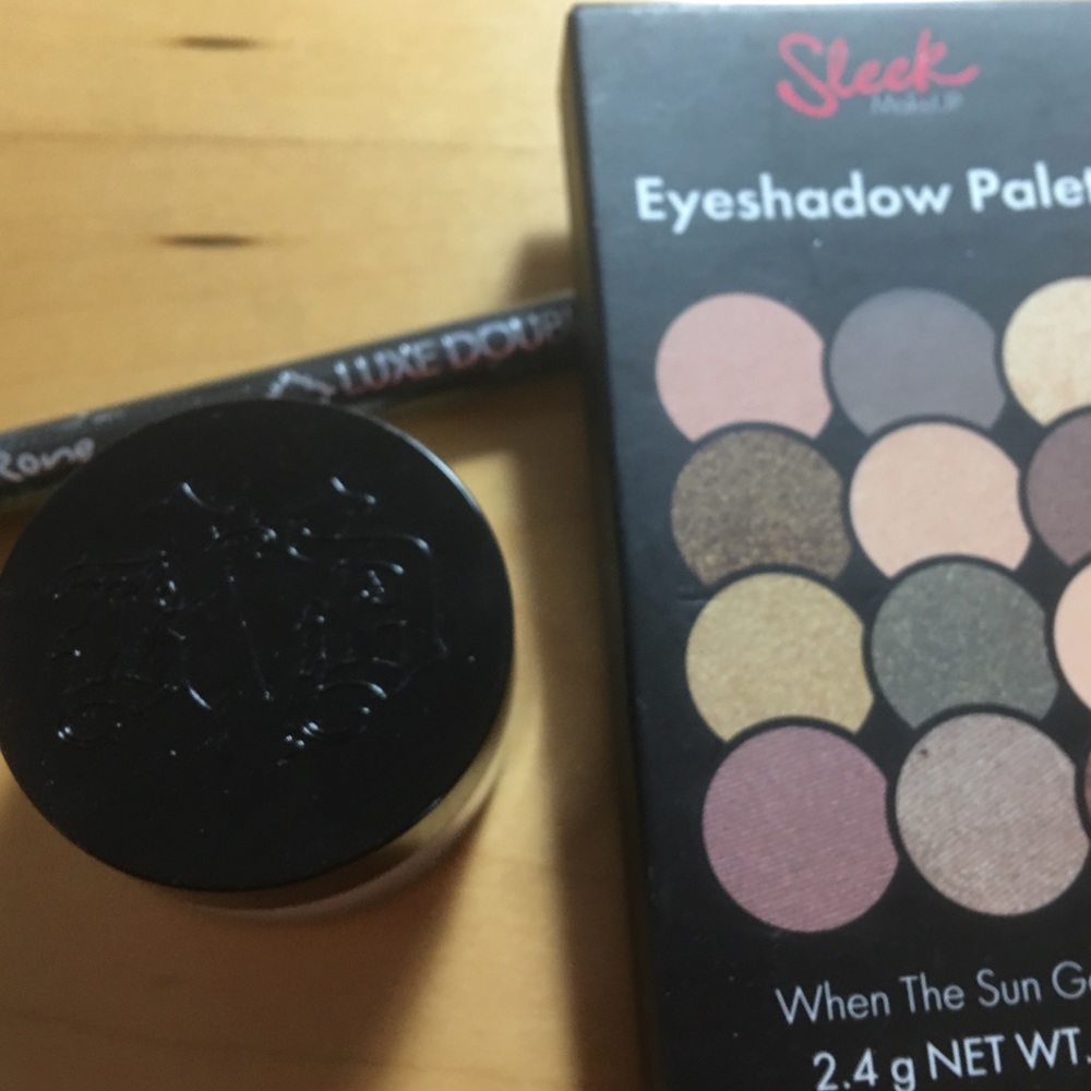 Make-Up Essentials Trio - Kat von D, Sleek, Skone
